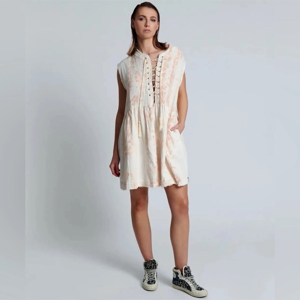 One Teaspoon Dress Oversized Tie Dye Lace Up Beachy Vacation Raw Hem Peach Wht